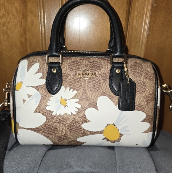 Coach Handbags - Euc Coach Mini Rowan Bag Daisy